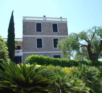 Elite herrgård med en park i Bordighera, Ligurien