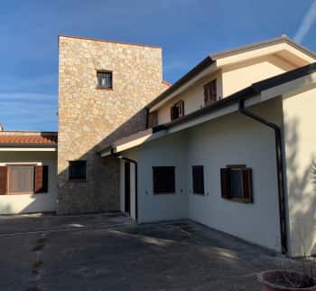 Villa på berget i Camporosso